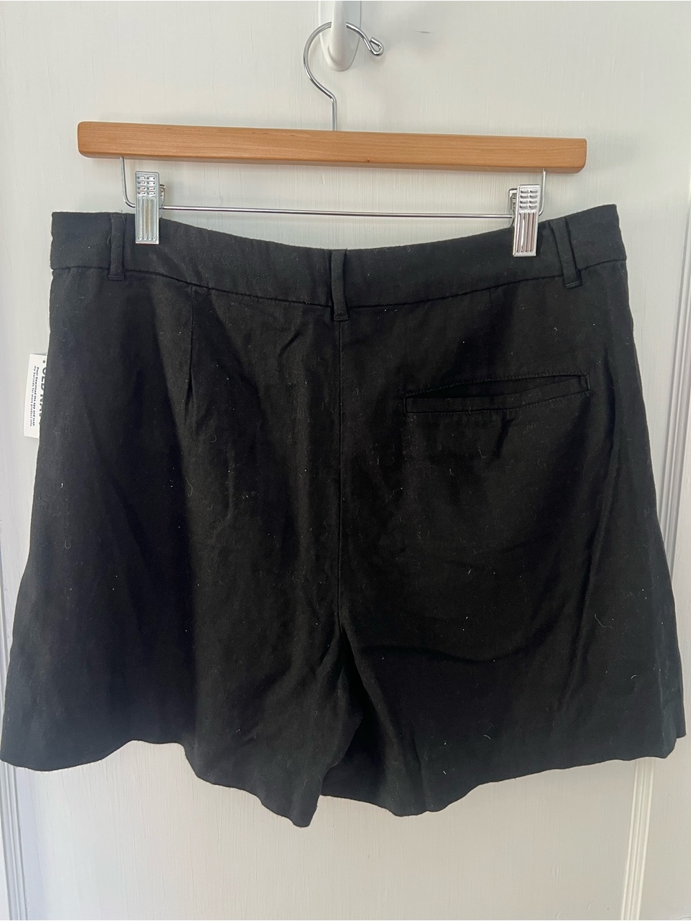 NWT - Old Navy - Extra High-Waisted Taylor Trouser Shorts - 5-inch inseam Black - Picture 7 of 8